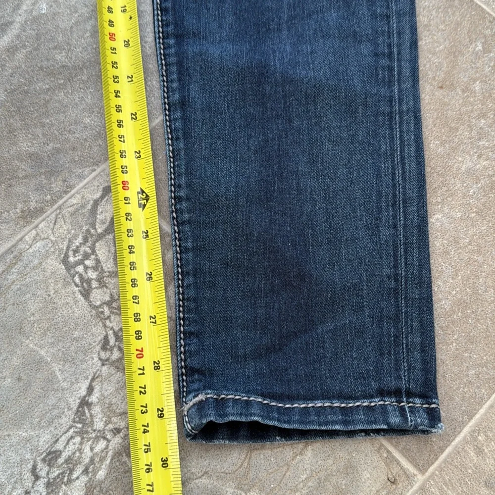 Miss Me 29 signature skinny These are stylish Miss Me bootcut jeans. Like new - Picture 9 of 16
